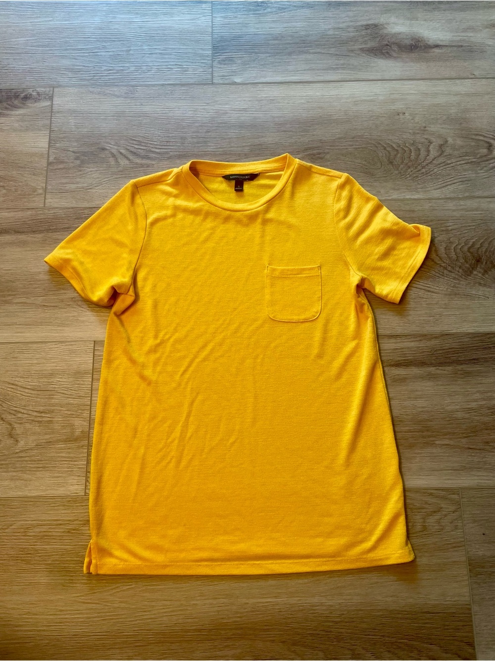 Banana Republic Women's Yellow Short Sleeve Pocket Tee